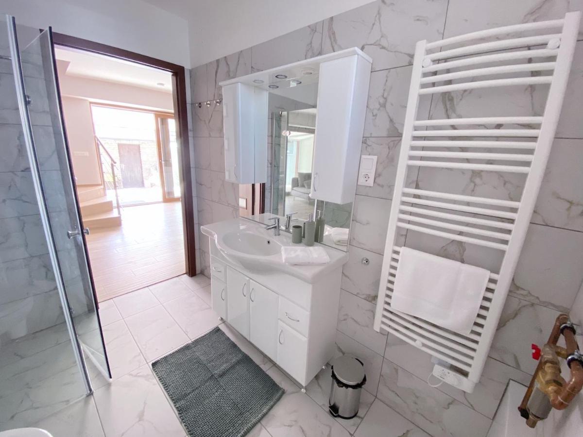 Piros Vendeghaz Villa Tihany Bagian luar foto