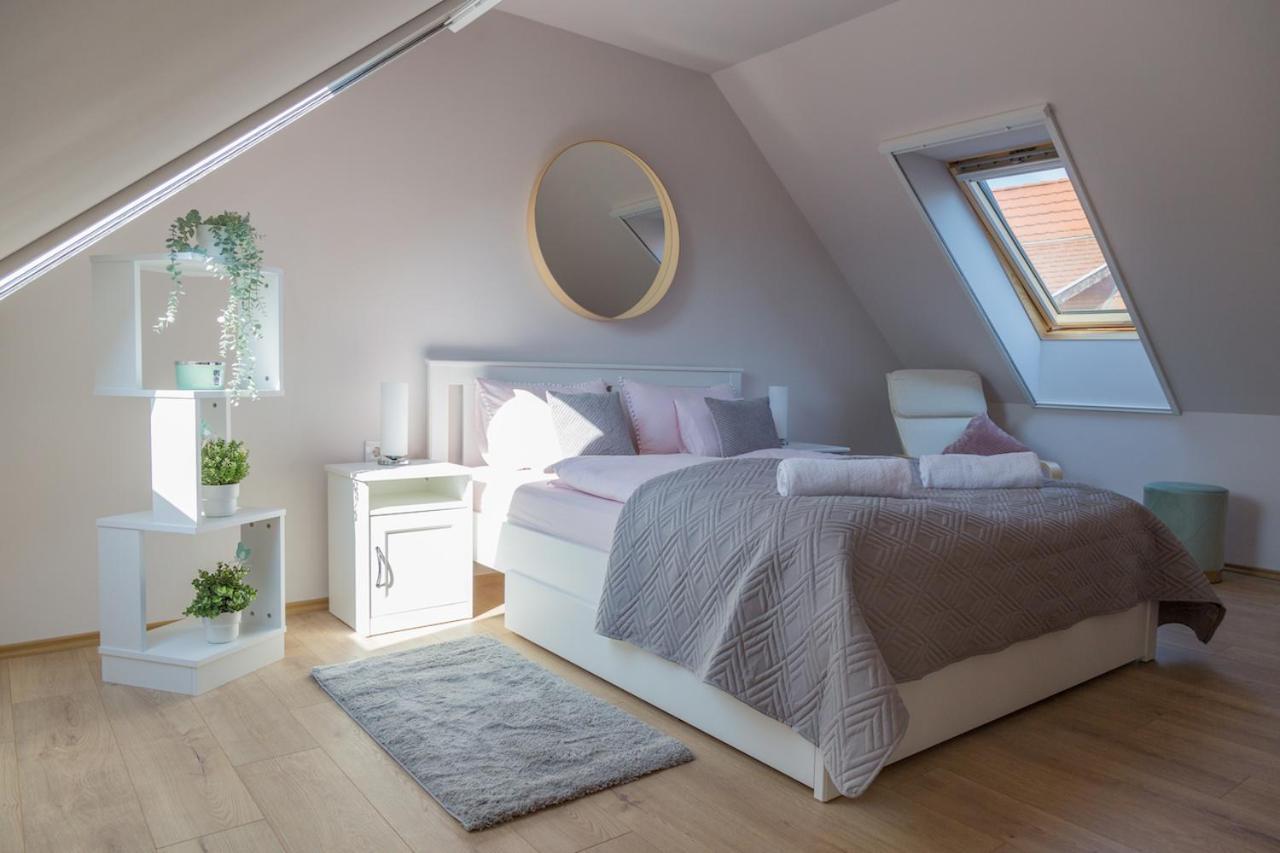 Piros Vendeghaz Villa Tihany Bagian luar foto