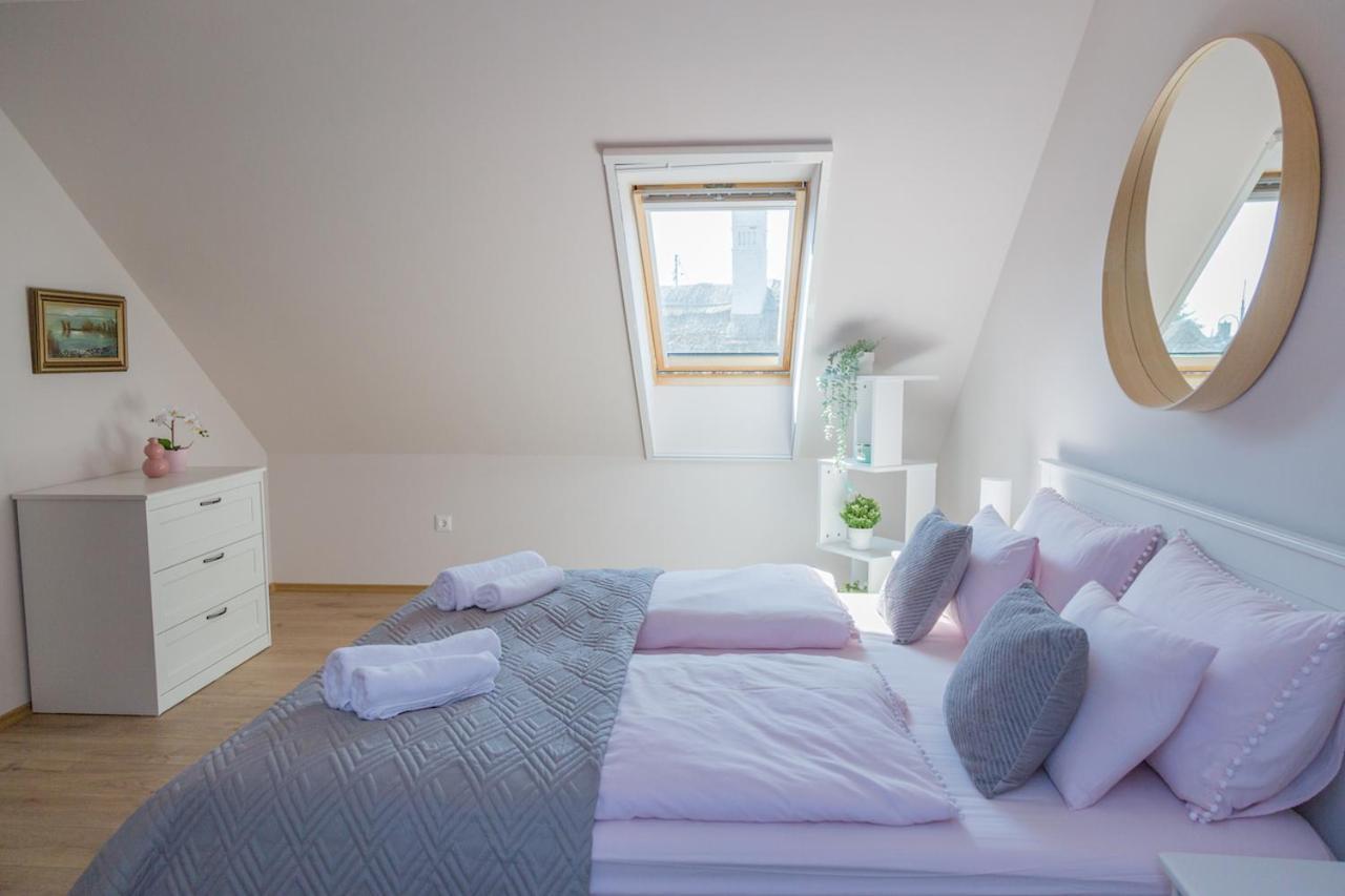 Piros Vendeghaz Villa Tihany Bagian luar foto