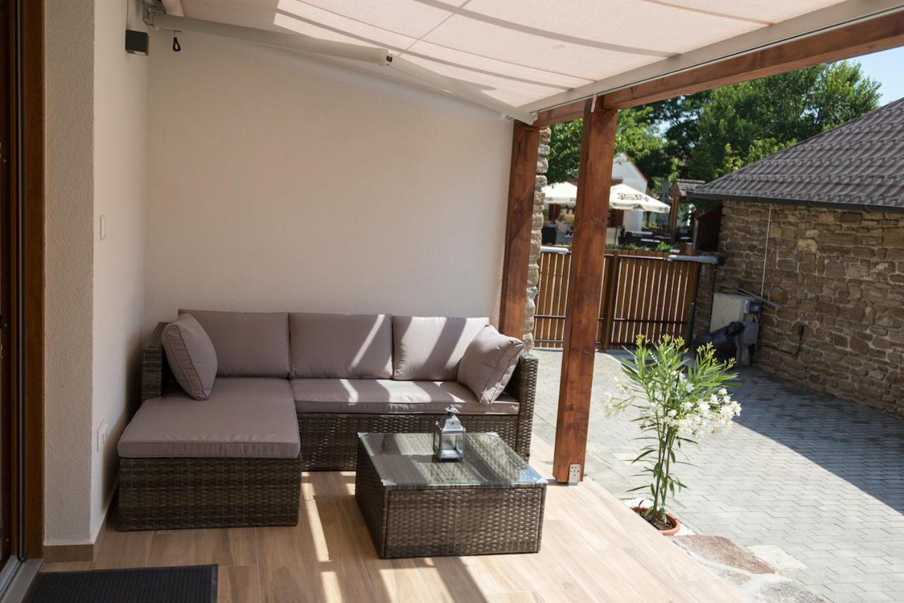 Piros Vendeghaz Villa Tihany Bagian luar foto