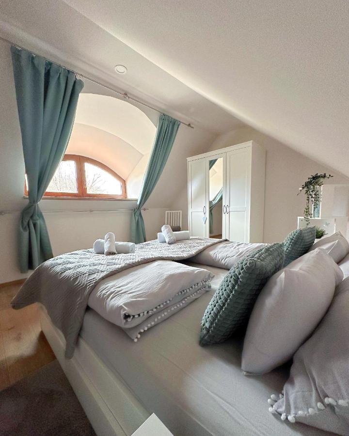 Piros Vendeghaz Villa Tihany Bagian luar foto