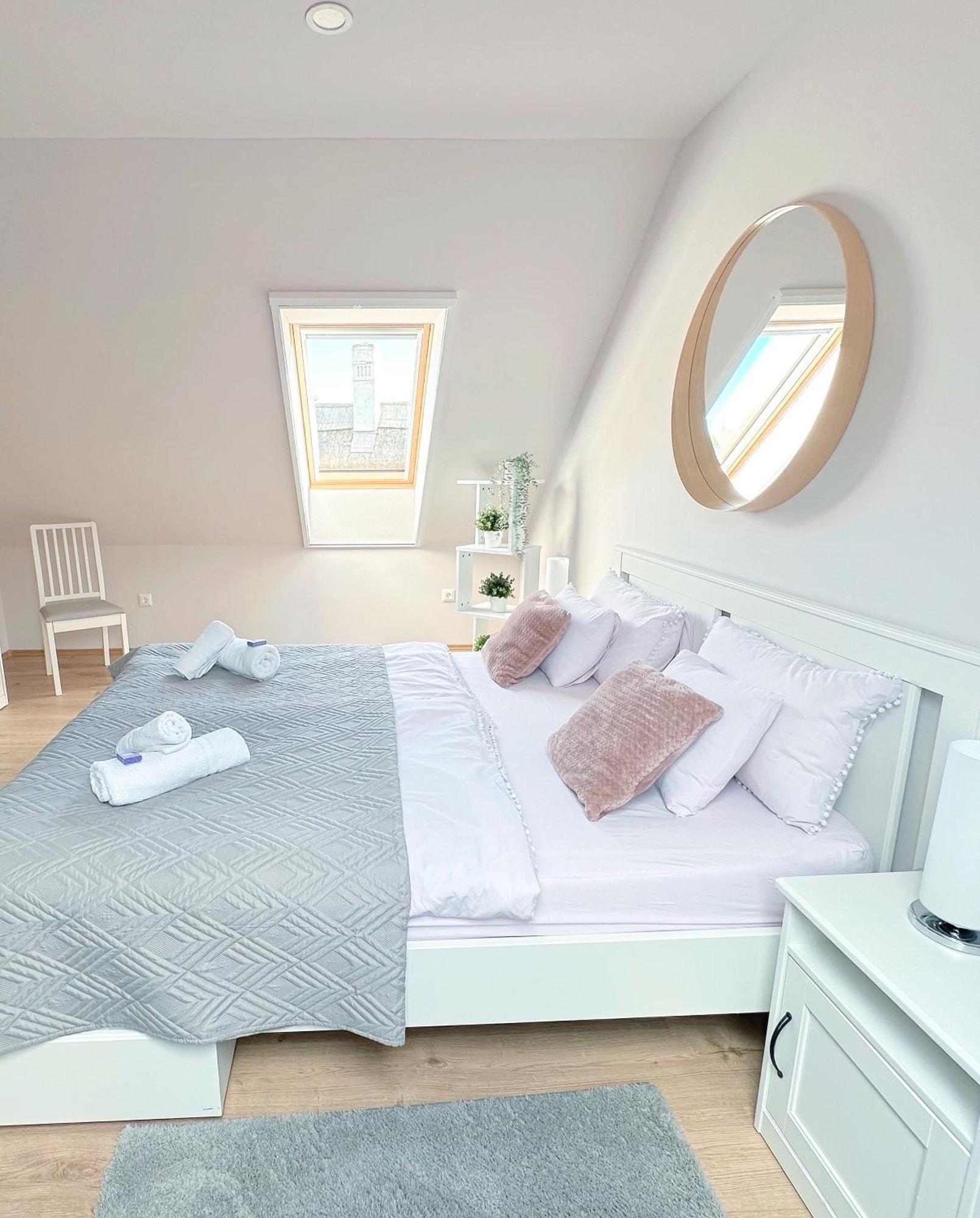 Piros Vendeghaz Villa Tihany Bagian luar foto